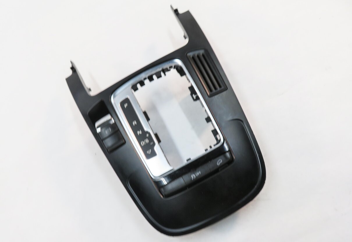 Thumbnail 1: 2014 AUDI Q5 (B8 8R) TRANSMISSION GEAR SHIFTER TRIM w/ PARKING BRAKE SWITCH