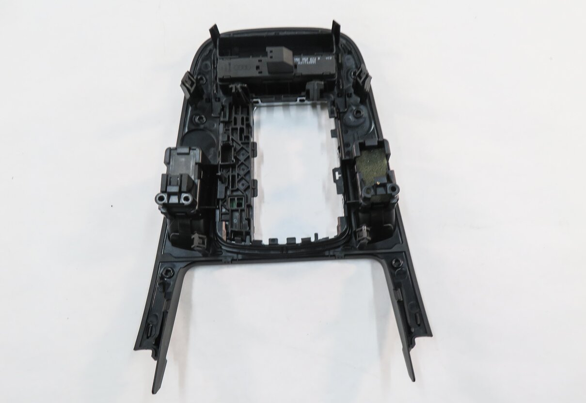 Thumbnail 7: 2014 AUDI Q5 (B8 8R) TRANSMISSION GEAR SHIFTER TRIM w/ PARKING BRAKE SWITCH