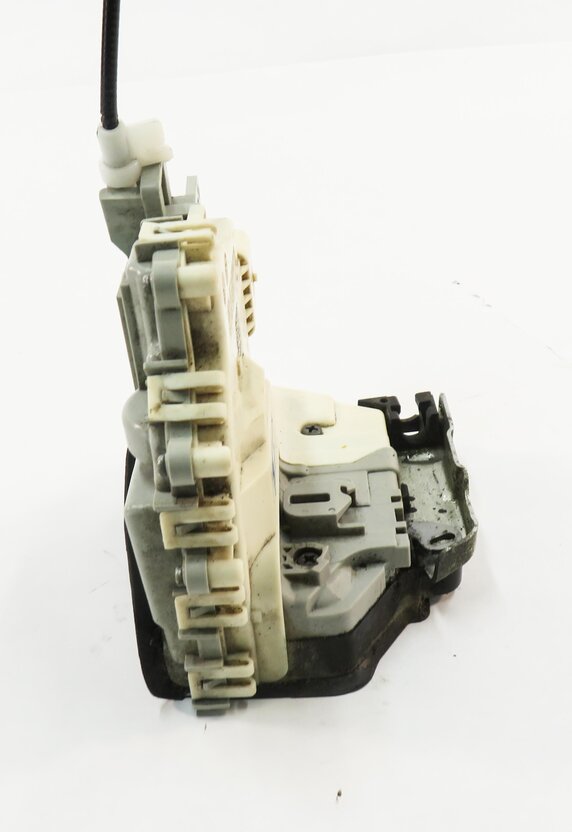 Thumbnail 3: 2010-2019 AUDI / PORSCHE A4 S4 A5 S5 A6 Q3 Q5 Q7 TT 911 - RIGHT FRONT DOOR LATCH