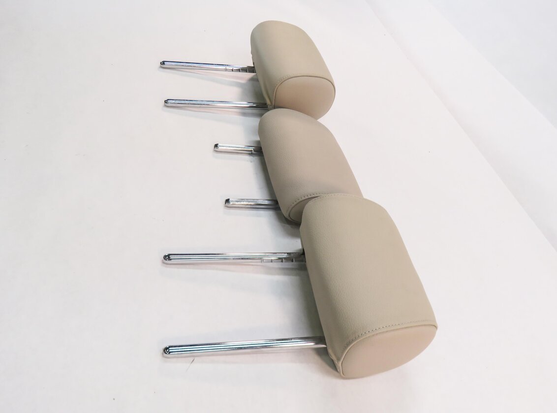 Thumbnail 3: 2012 BMW 550i (F10) REAR SEAT - LEFT / CENTER / RIGHT - HEADREST SET (OYSTER)