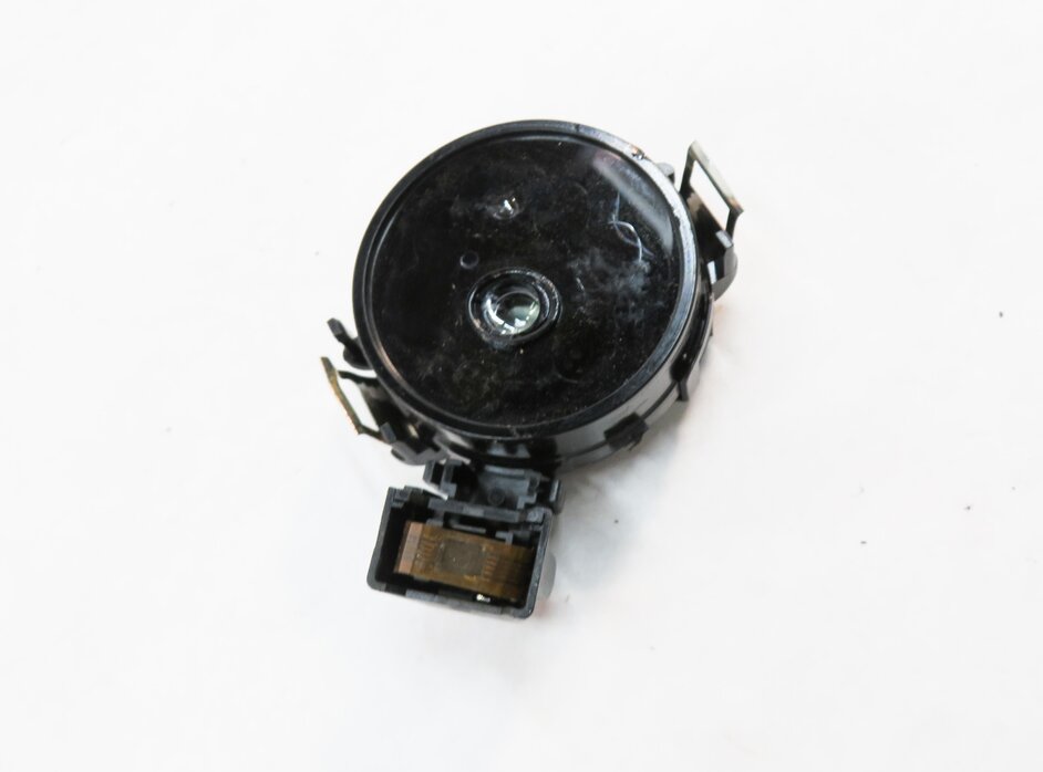 Thumbnail 2: 2012 BMW 550i (F10) RAIN SENSOR
