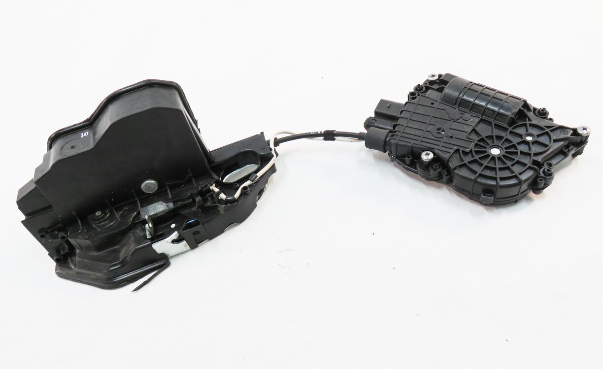 Thumbnail 2: 2011-2016 BMW 528i 535i 550i M5 (F10) RIGHT REAR SOFT CLOSE DOOR LOCK LATCH
