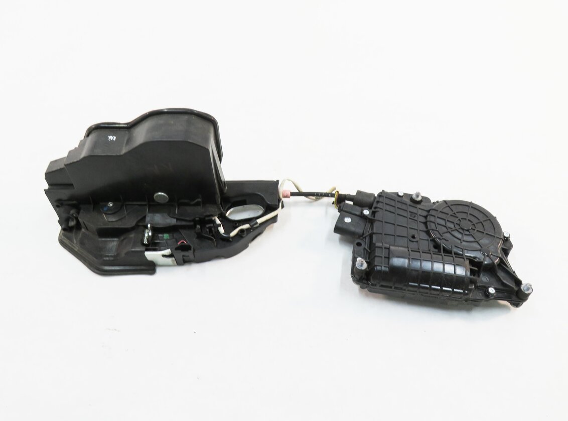 Thumbnail 2: 10-16 BMW 528i 535i 550i 750i 760i (F01 F10) RIGHT FRONT SOFT CLOSE DOOR LATCH