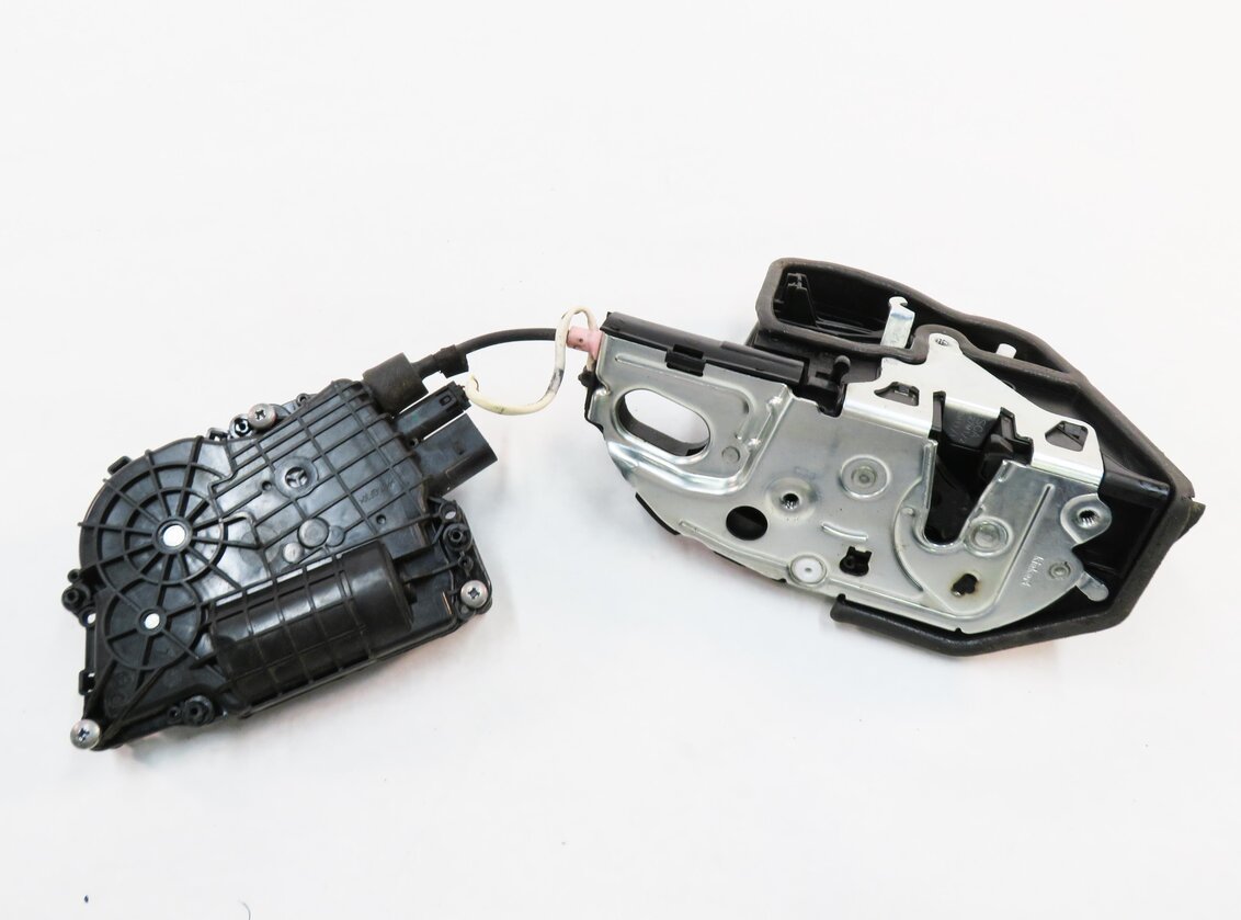 Thumbnail 5: 10-16 BMW 528i 535i 550i 750i 760i (F01 F10) RIGHT FRONT SOFT CLOSE DOOR LATCH
