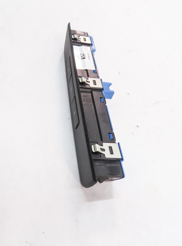 Thumbnail 9: 2012 BMW 550i (F10) LEFT FRONT DRIVER SEAT ADJUSTMENT SWITCH