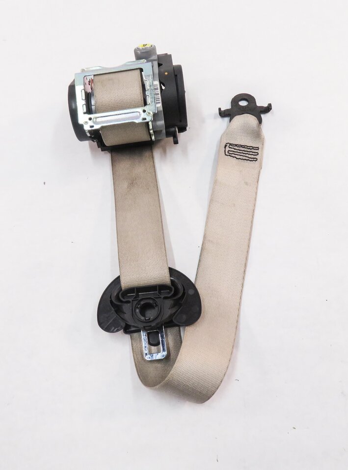 Thumbnail 2: 2012 BMW 528i 535i 550i M5 (F10) RIGHT FRONT SEATBELT RETRACTOR (OYSTER)