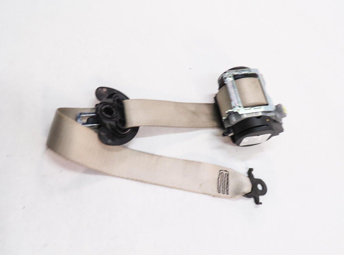 Thumbnail 4: 2012 BMW 528i 535i 550i M5 (F10) RIGHT FRONT SEATBELT RETRACTOR (OYSTER)