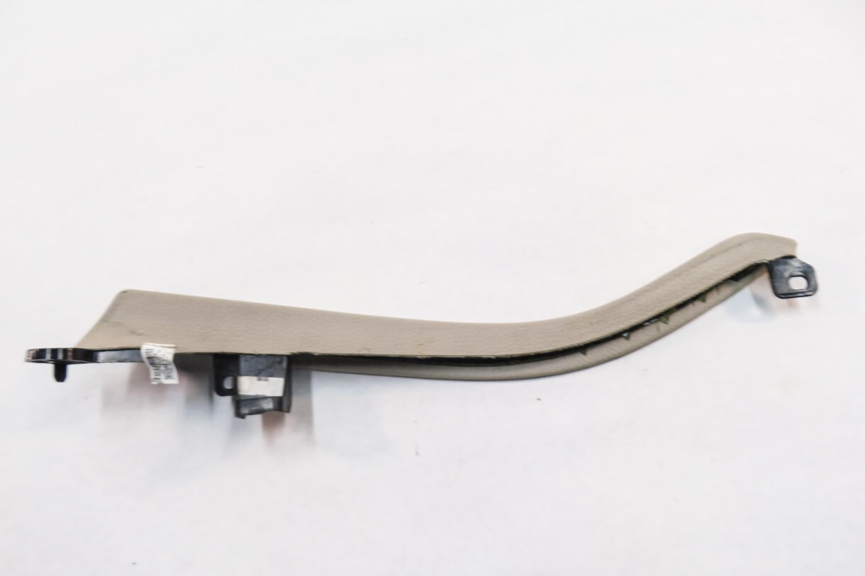 Thumbnail 2: 2012 BMW 550i (F10) FRONT CENTER CONSOLE EDGE TRIM (OYSTER LEATHER)