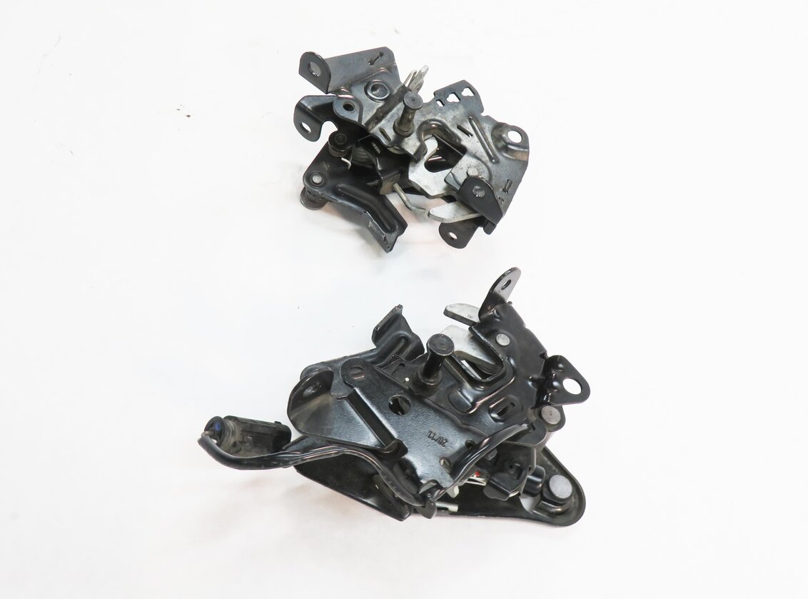 Thumbnail 4: 2012 BMW 550i (F10) FRONT LEFT & RIGHT LOWER HOOD LOCK LATCH SET-2