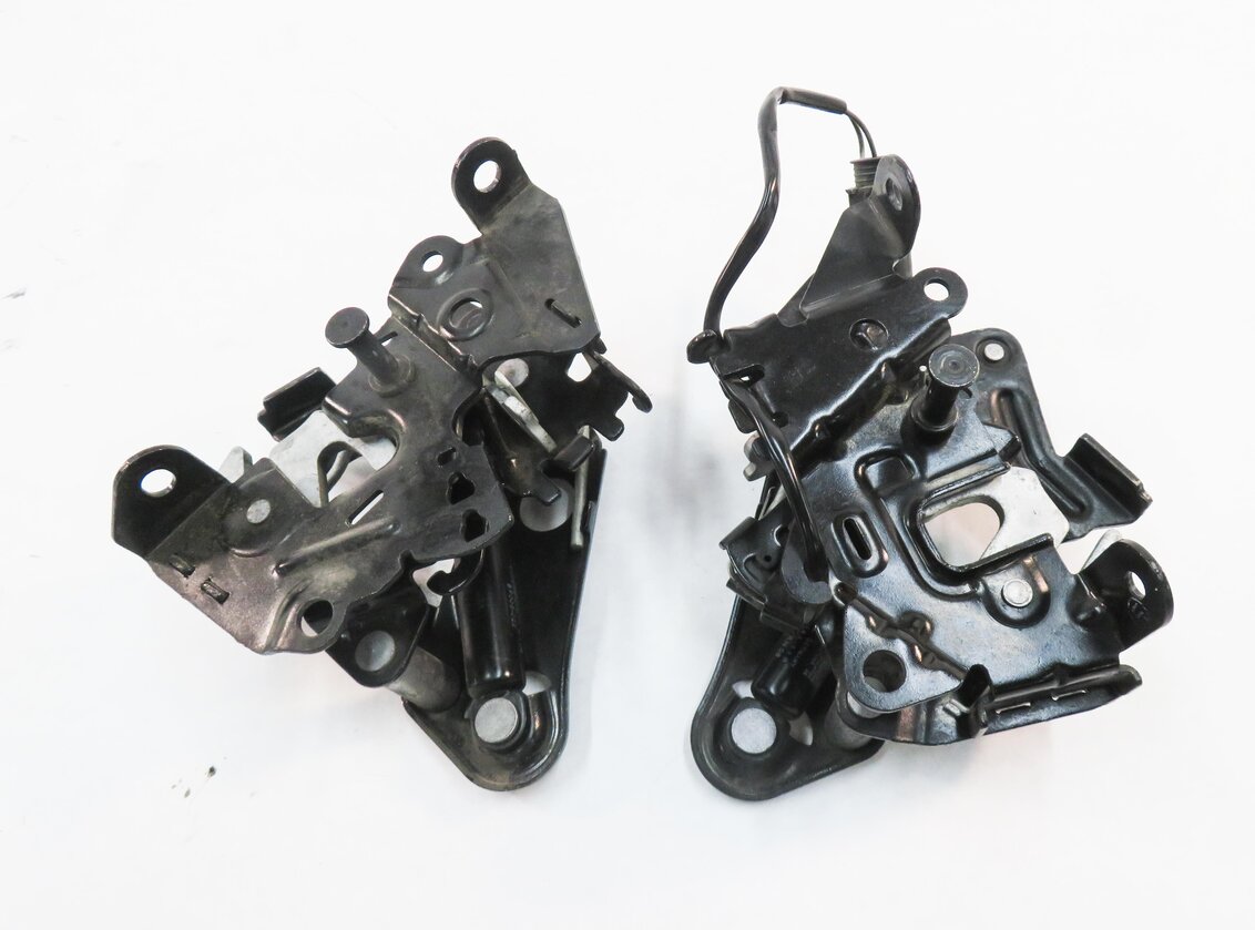 Thumbnail 5: 2012 BMW 550i (F10) FRONT LEFT & RIGHT LOWER HOOD LOCK LATCH SET-2
