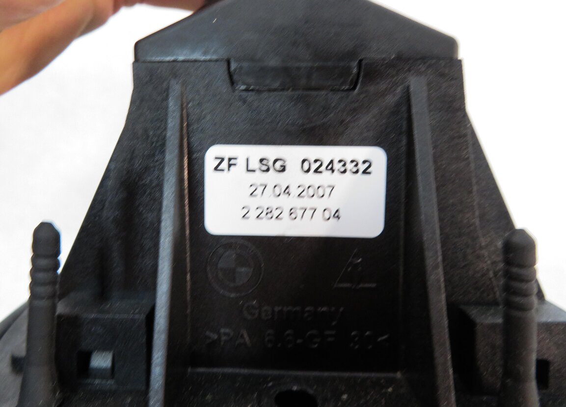 Thumbnail 7: 2008 BMW M5 ///M (E60) SMG TRANSMISSION GEAR SHIFTER