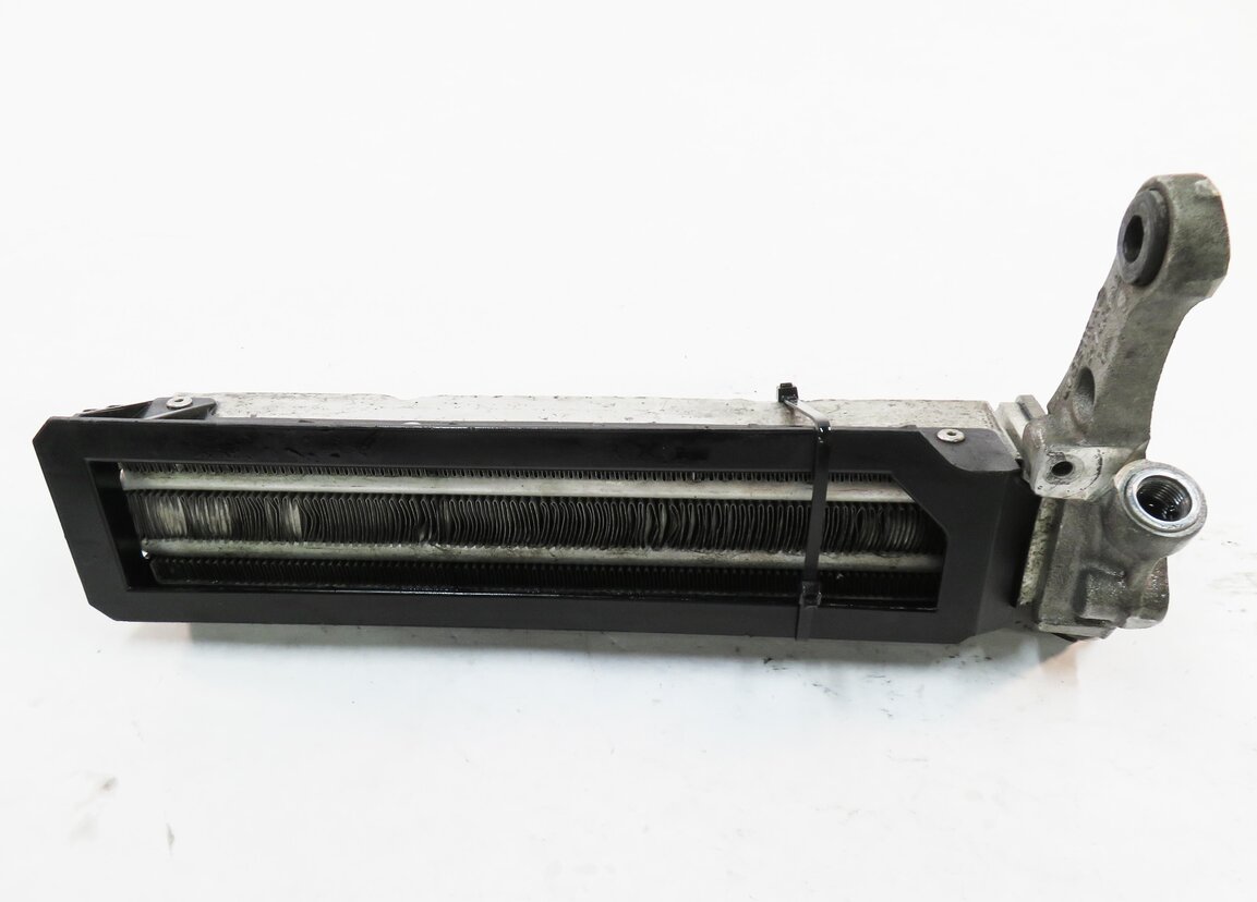 Thumbnail 6: 2008 BMW M5 ///M (E60) SMG TRANSMISSION OIL COOLER RADIATOR