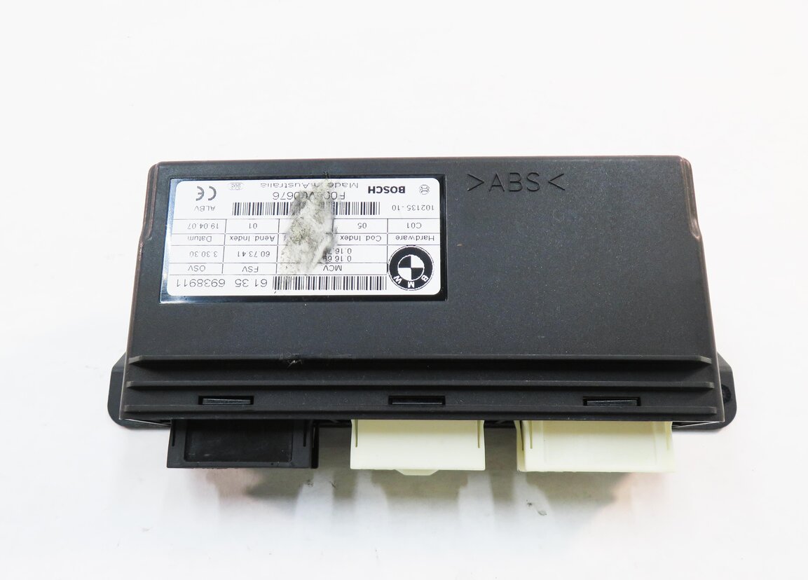 Thumbnail 2: 2008 BMW M5 ///M (E60) FRONT SEAT BACKREST CONTROL MODULE