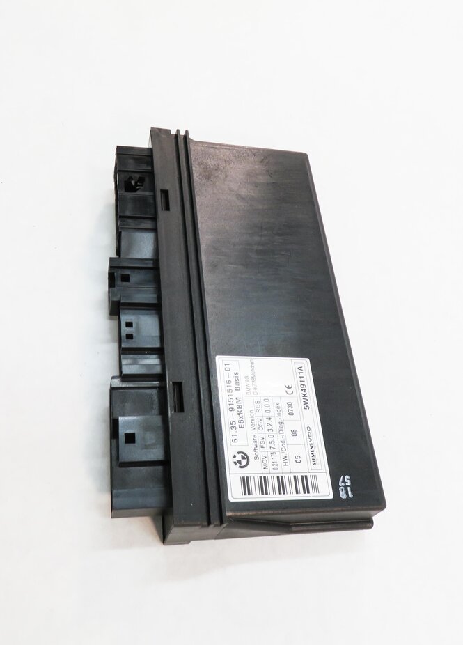 Thumbnail 4: 2008 BMW M5 ///M (E60) MAIN PRIMARY BODY CONTROL MODULE BCM