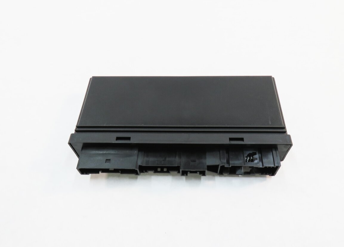 Thumbnail 5: 2008 BMW M5 ///M (E60) MAIN PRIMARY BODY CONTROL MODULE BCM