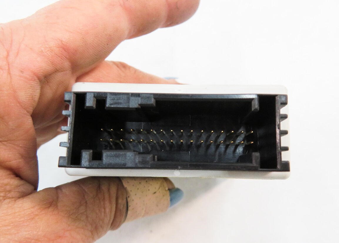 Thumbnail 7: 2008 BMW M5 ///M (E60) iDRIVE POWER CONTROL MODULE SET-2