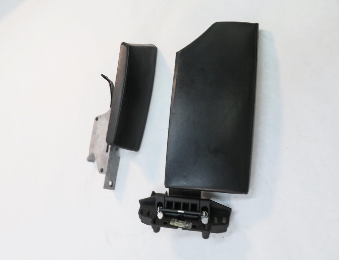 Thumbnail 3: 2006-2010 BMW M5 ///M (E60) FRONT CENTER CONSOLE ARM REST LID (BLACK LEATHER)