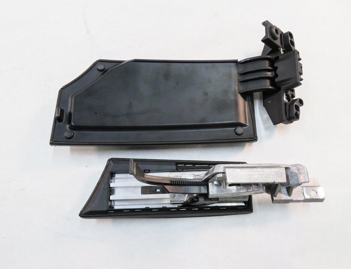 Thumbnail 6: 2006-2010 BMW M5 ///M (E60) FRONT CENTER CONSOLE ARM REST LID (BLACK LEATHER)