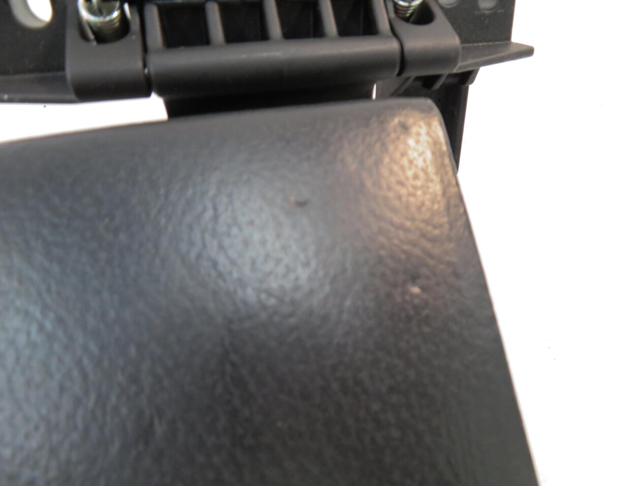 Thumbnail 7: 2006-2010 BMW M5 ///M (E60) FRONT CENTER CONSOLE ARM REST LID (BLACK LEATHER)
