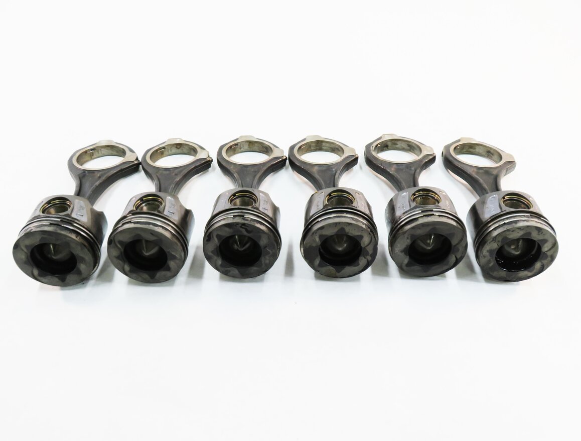 Thumbnail 1: 12-17 MERCEDES GL350 GLS350D ML350 S350 (W166 X166 W221) 3.0L DIESEL PISTON SET