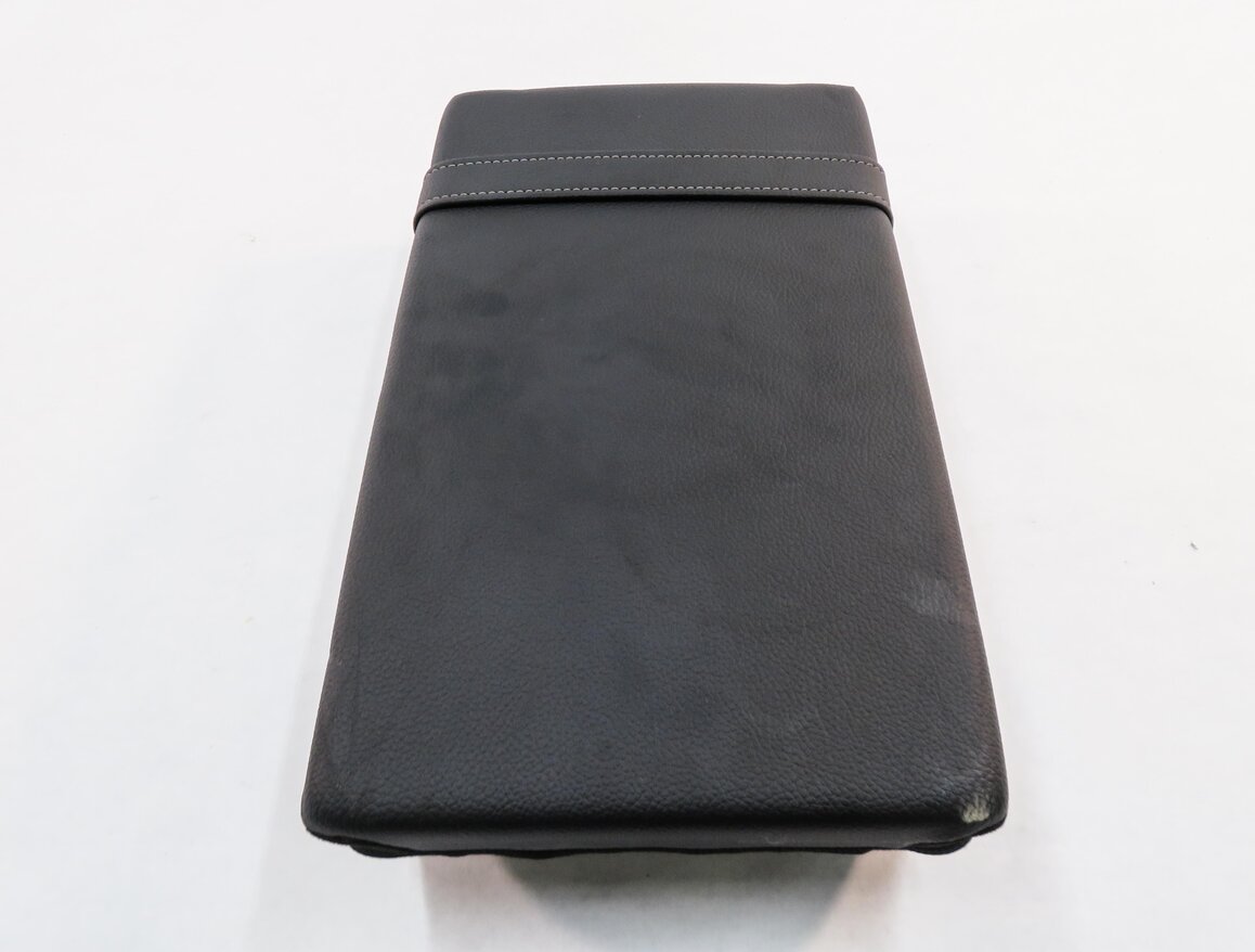 Thumbnail 5: 2012 MERCEDES ML350 (W166) REAR SEAT CENTER CONSOLE ARMREST CUP HOLDER (BLACK)
