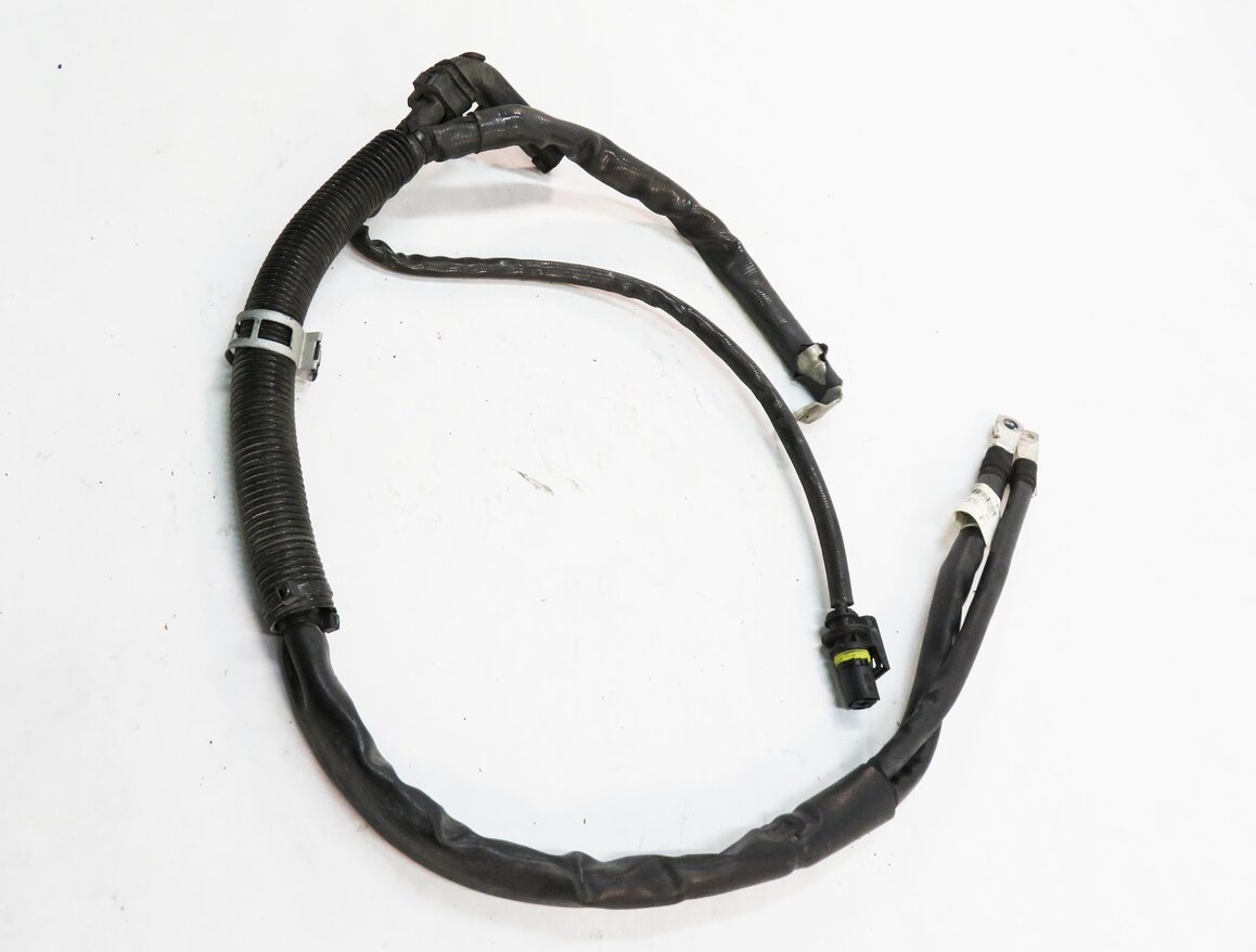 Thumbnail 4: 2012 MERCEDES ML350 (W166) DIESEL - POSITIVE BATTERY ALTERNATOR STARTER CABLE