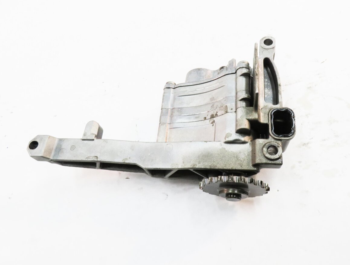 Thumbnail 6: 2012 MERCEDES ML350 (W166) 3.0L OM642 DIESEL ENGINE - OIL PUMP