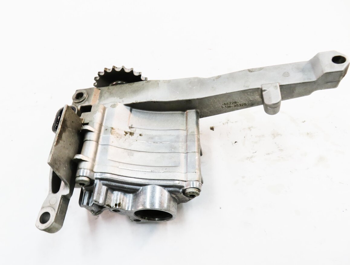 Thumbnail 7: 2012 MERCEDES ML350 (W166) 3.0L OM642 DIESEL ENGINE - OIL PUMP