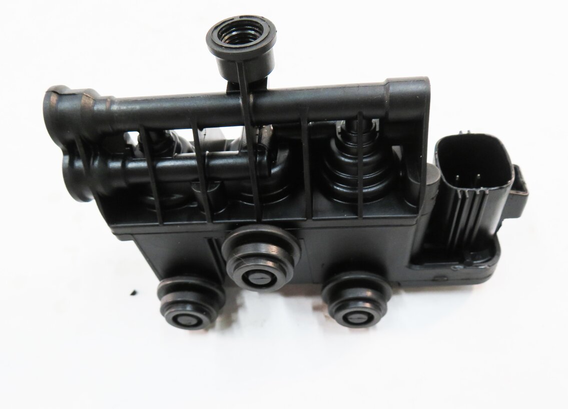 Thumbnail 10: 2007 RANGE ROVER SPORT (L320) AIR SUSPENSION VALVE BLOCK SET-3
