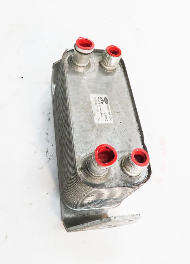 Thumbnail 4: 2006-2009 RANGE ROVER SPORT (L320) 4.2L SUPERCHARGED TRANSMISSION OIL COOLER