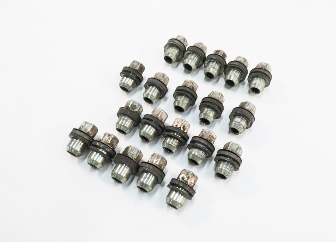 2005-2018 LR3 LR4 DISCOVERY / RANGE ROVER SPORT WHEEL TIRE RIM LUG NUT SET (20)