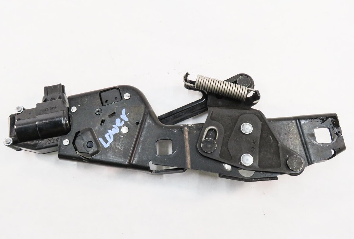 Thumbnail 6: 2007 RANGE ROVER SPORT (L320) REAR TRUNK LOCK LATCH ACTUATOR MOTOR STRIKER PLATE