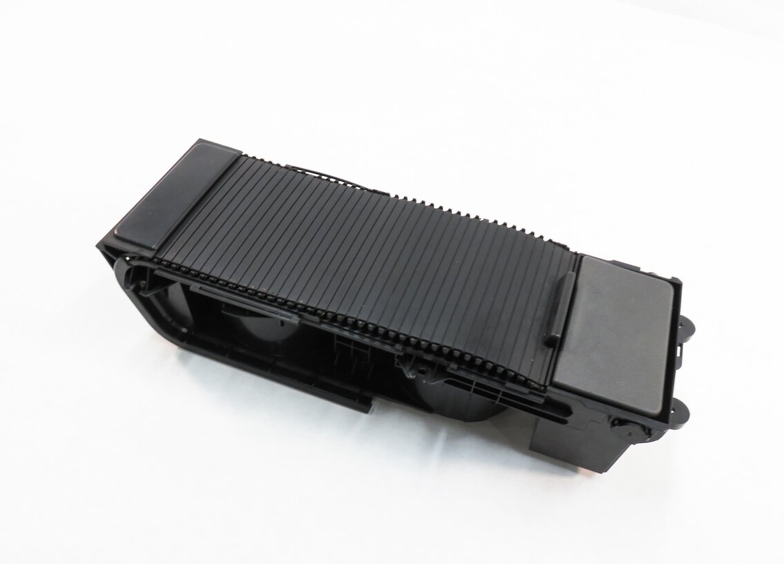 Thumbnail 1: 2007 RANGE ROVER SPORT (L320) FRONT CENTER CONSOLE CUP HOLDER w/ INSERTS & 12v