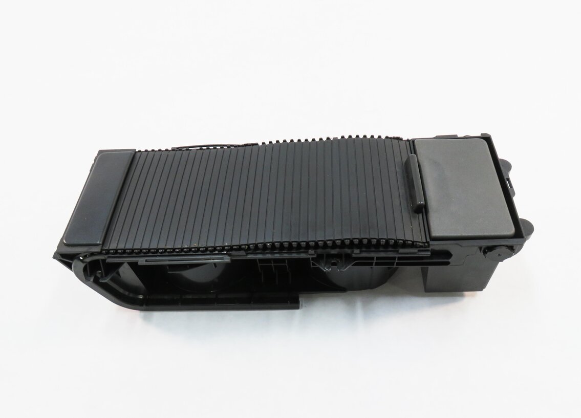 Thumbnail 2: 2007 RANGE ROVER SPORT (L320) FRONT CENTER CONSOLE CUP HOLDER w/ INSERTS & 12v