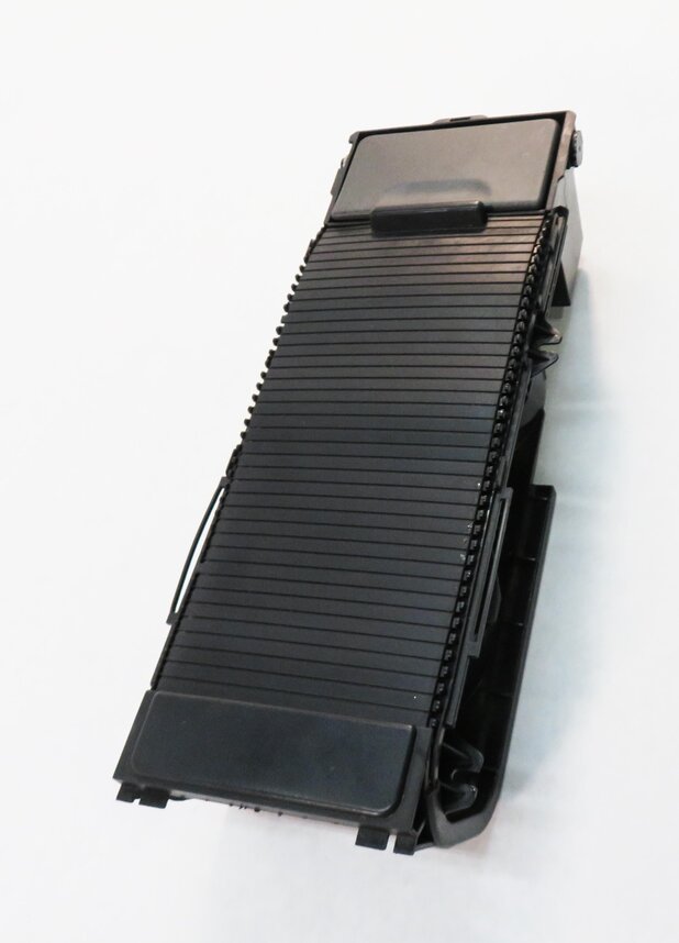Thumbnail 4: 2007 RANGE ROVER SPORT (L320) FRONT CENTER CONSOLE CUP HOLDER w/ INSERTS & 12v
