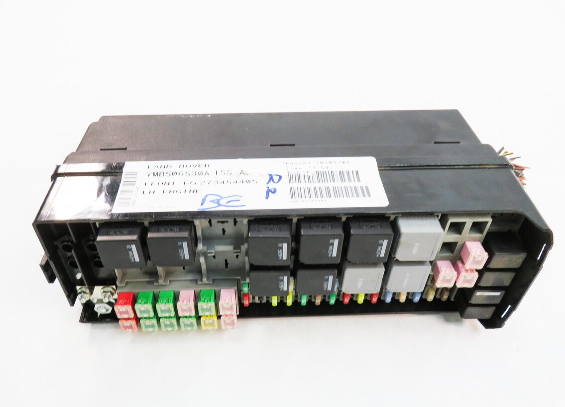 Thumbnail 7: 2007-2009 RANGE ROVER SPORT (L320) 4.2L SUPERCHARGED ENGINE FUSE BOX