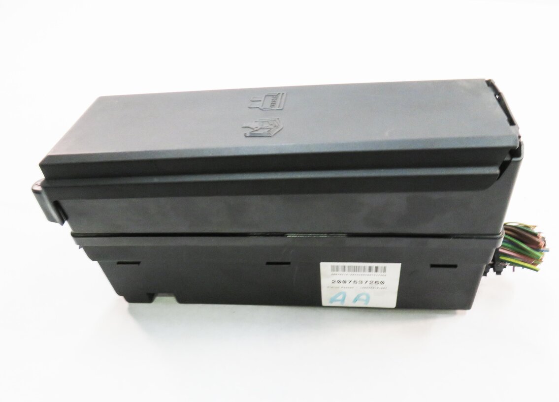 Thumbnail 9: 2007-2009 RANGE ROVER SPORT (L320) 4.2L SUPERCHARGED ENGINE FUSE BOX