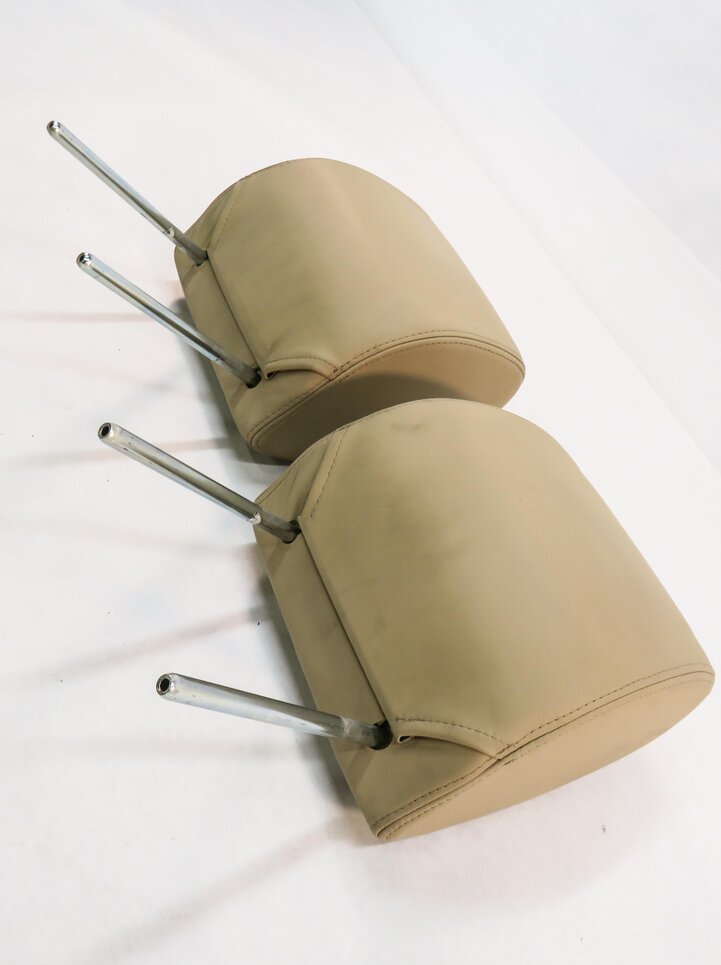 Thumbnail 4: 2007 RANGE ROVER SPORT (L320) FRONT LEFT & RIGHT SEAT HEADREST SET-2 (BEIGE)