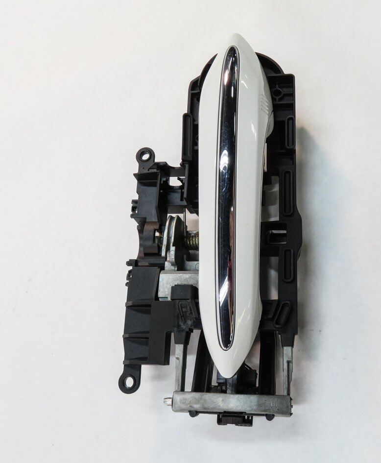 Thumbnail 3: 09-18 BMW 528i 535i 550i 740i 750i 760i RIGHT REAR COMFORT DOOR HANDLE (WHITE)