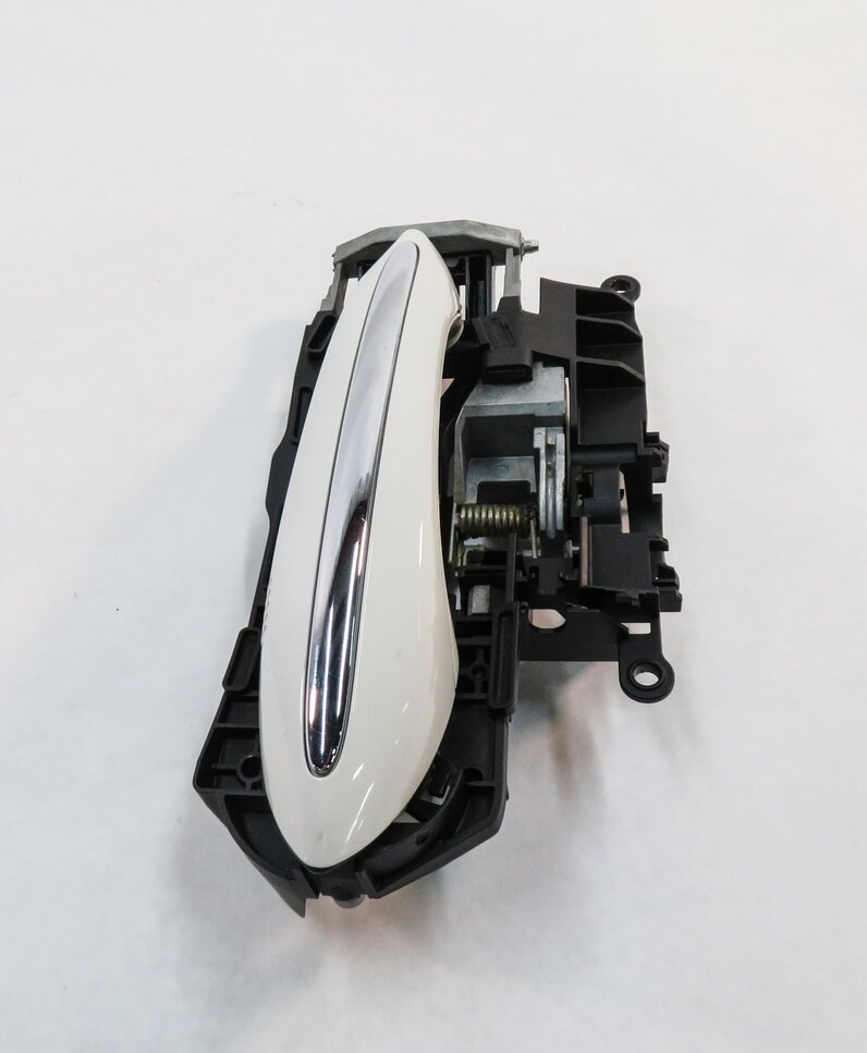 Thumbnail 4: 09-18 BMW 528i 535i 550i 740i 750i 760i RIGHT REAR COMFORT DOOR HANDLE (WHITE)
