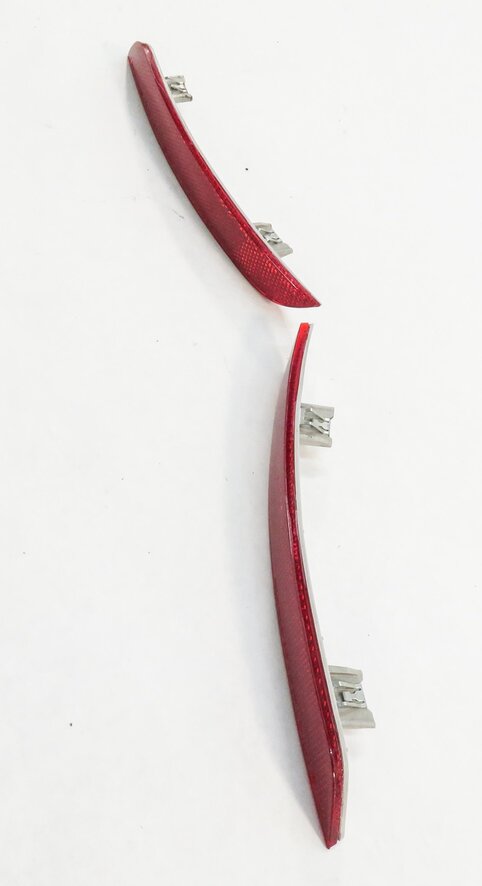 Thumbnail 3: 2012 BMW 535i (F10) LEFT & RIGHT REAR BUMPER MARKER REFLECTOR SET-2