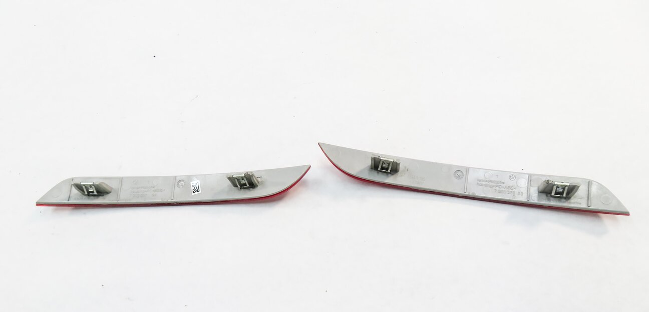Thumbnail 4: 2012 BMW 535i (F10) LEFT & RIGHT REAR BUMPER MARKER REFLECTOR SET-2