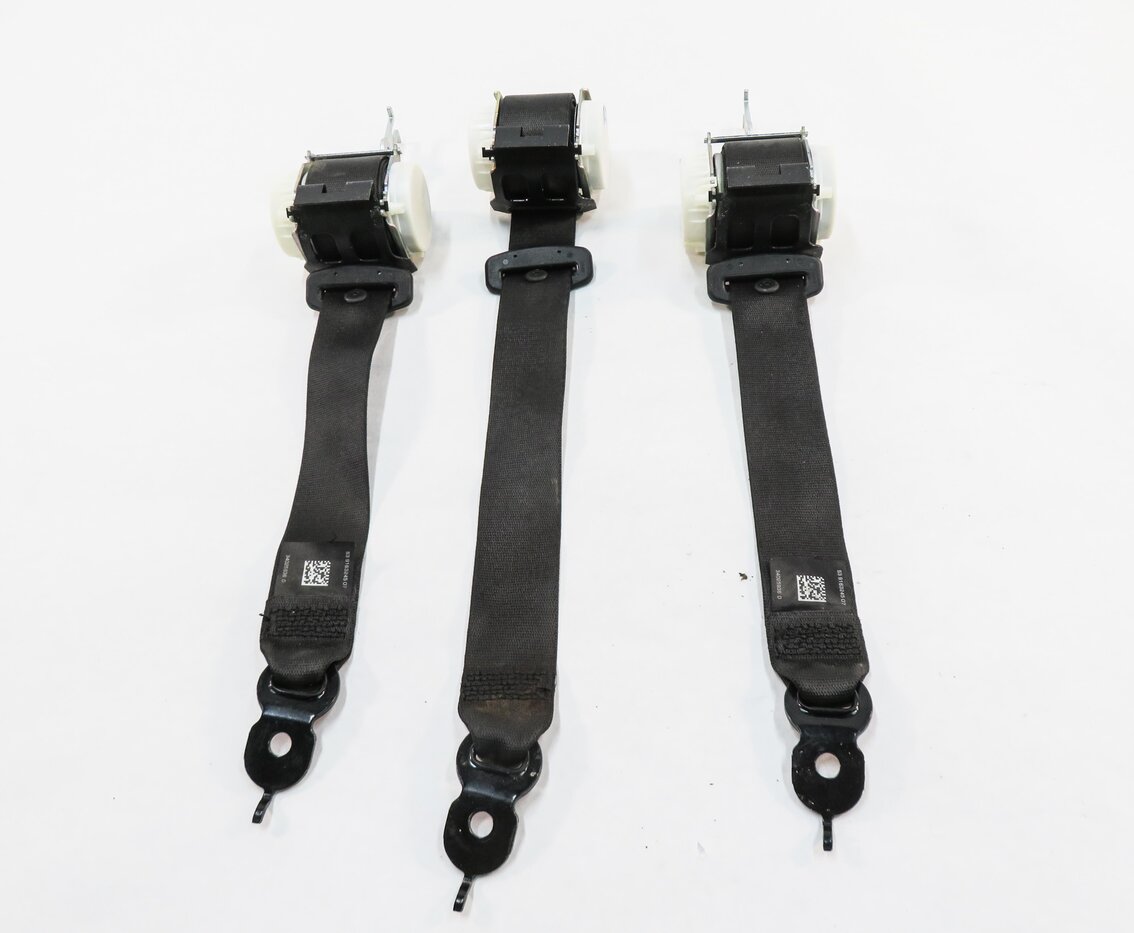 Thumbnail 2: 2012 BMW 535i (F10) REAR SEAT SEATBELT RETRACTOR SET-3 (BLACK)