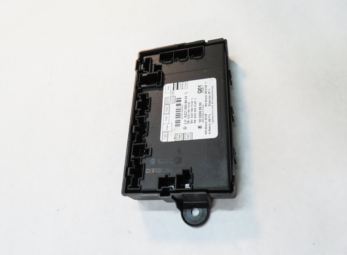 Thumbnail 3: 2012 MERCEDES S550 (W221) LEFT REAR DOOR CONTROL MODULE