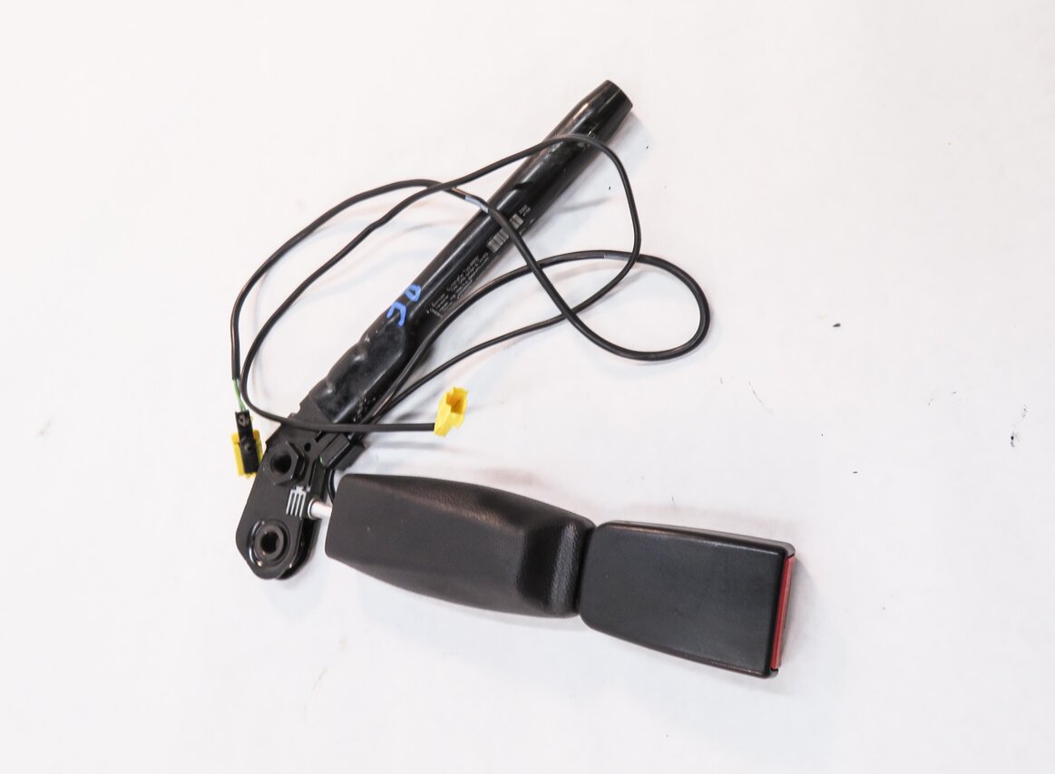 Thumbnail 3: 2008-2014 MERCEDES CL550 CL600 S550 S600 - RIGHT FRONT SEATBELT RECEIVER (BLACK)