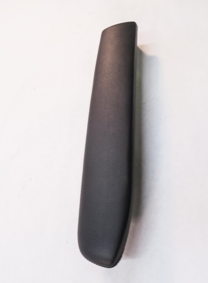 Thumbnail 3: 2012 MERCEDES S550 (W221) RIGHT REAR DOOR ARMREST (BLACK LEATHER 211A)