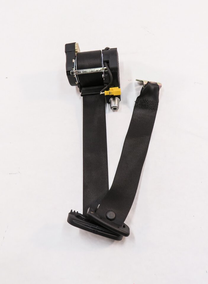 Thumbnail 2: 2012 MERCEDES S550 (W221) RIGHT REAR SEAT SEATBELT RETRACTOR (BLACK)
