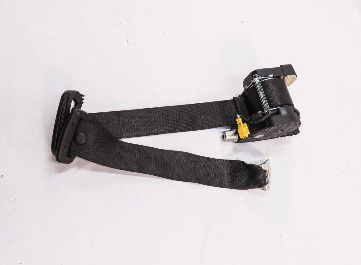 Thumbnail 4: 2012 MERCEDES S550 (W221) RIGHT REAR SEAT SEATBELT RETRACTOR (BLACK)
