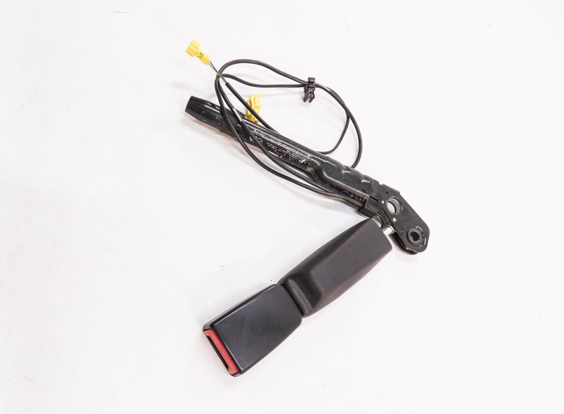 Thumbnail 4: 2008-2014 MERCEDES CL550 CL600 S550 S600 - LEFT FRONT SEATBELT RECEIVER (BLACK)