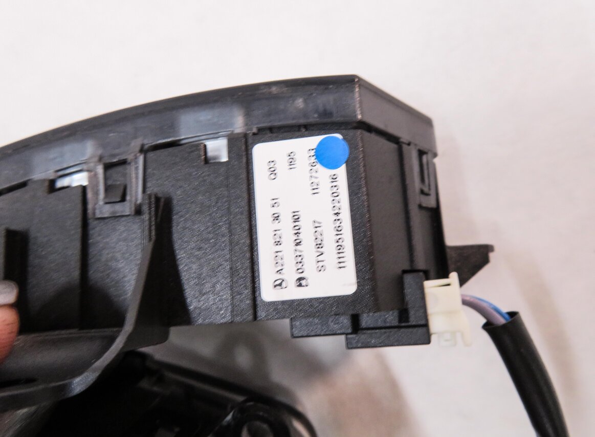 Thumbnail 8: 07-14 MERCEDES CL550 CL600 S350 S400 S450 S550 - LEFT DRIVER SEAT CONTROL SWITCH